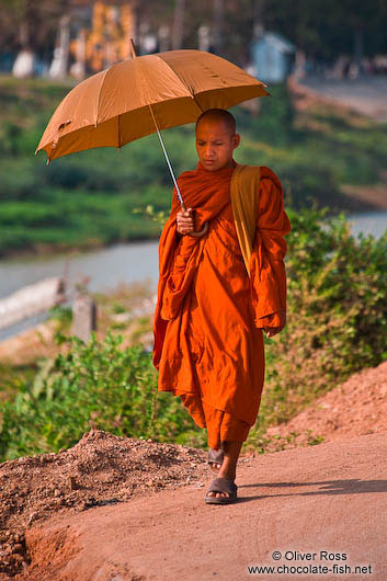 Battambang-Buddhist-monk-11777.jpg