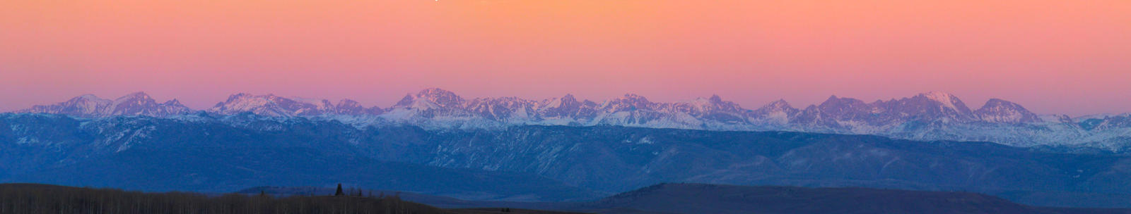 wind_river_range_from_the_cabin_by_halcyon1990-d6sbv93.jpg